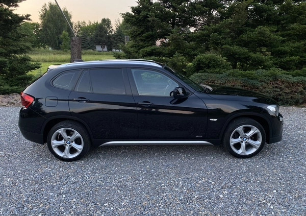 BMW X1 cena 43900 przebieg: 249000, rok produkcji 2011 z Bochnia małe 742